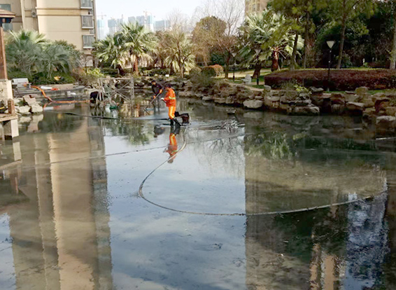 扎赉特景观池淤泥清理